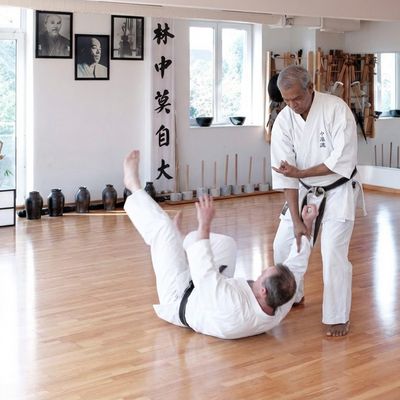 Exklusives Karate-Coaching mit Hanshi Jamal Measara (10. Dan)